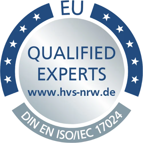 Entdecken Sie ein professionelles Logo mit dem Schriftzug "Qualified Experts for Euro-Zert". Dieses Design steht für Kompetenz und Zertifizierung in Europa. Ideal für Ihre geschäftlichen oder themenbezogenen Inhalte.